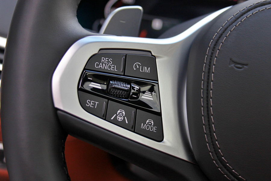BMW X7 M50i High Executive Sky Lounge | M-sport | Bowers en Wilkins