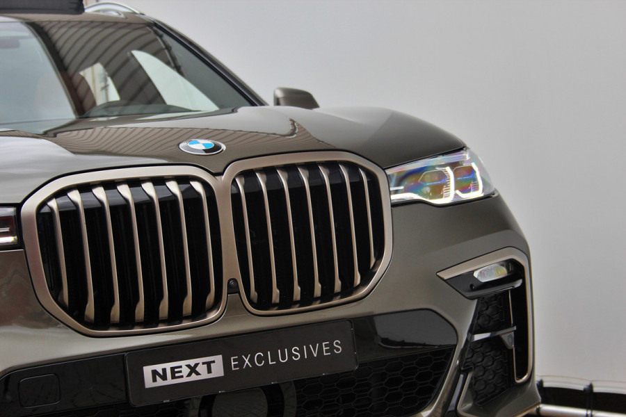 BMW X7 M50i High Executive Sky Lounge | M-sport | Bowers en Wilkins