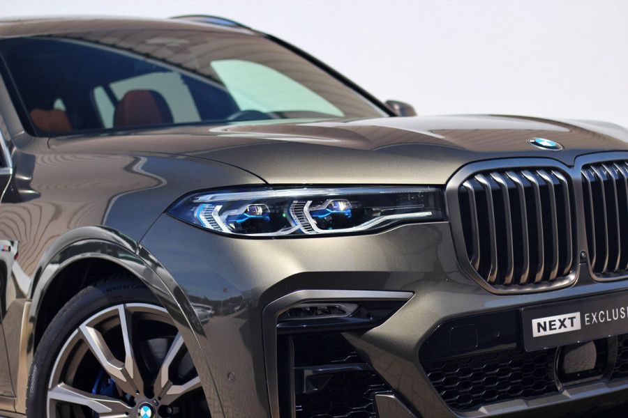 BMW X7 M50i High Executive Sky Lounge | M-sport | Bowers en Wilkins