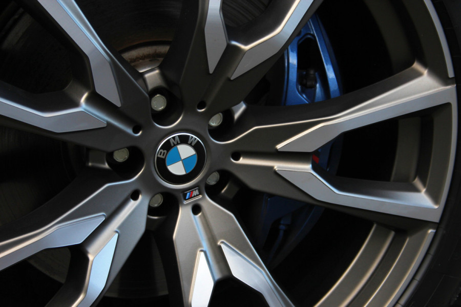 BMW X7 M50i High Executive Sky Lounge | M-sport | Bowers en Wilkins