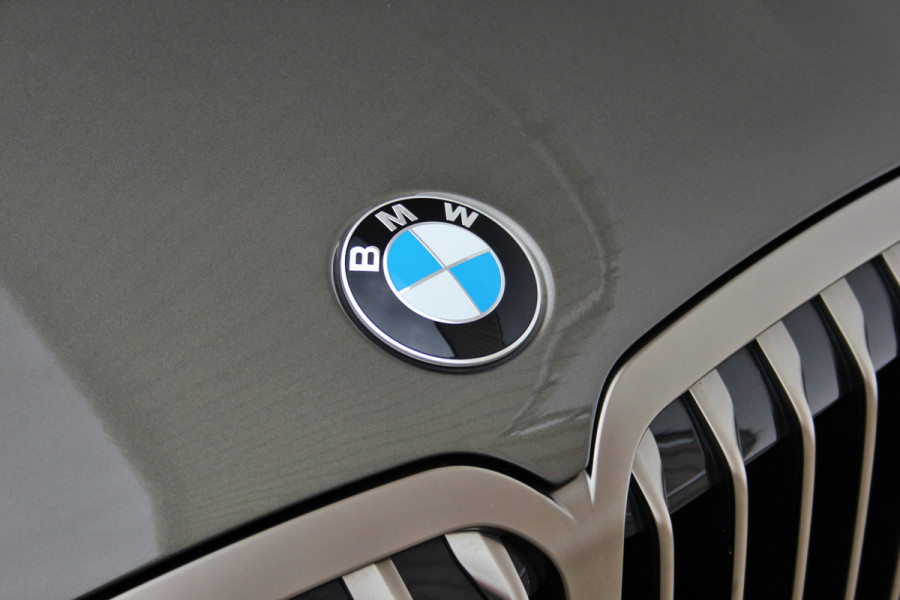 BMW X7 M50i High Executive Sky Lounge | M-sport | Bowers en Wilkins