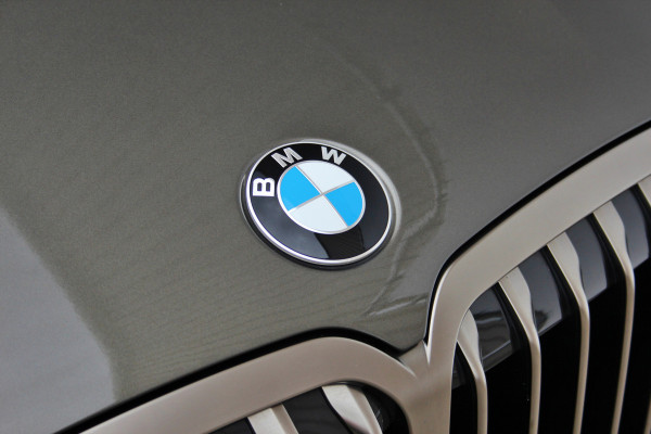 BMW X7 M50i High Executive Sky Lounge | M-sport | Bowers en Wilkins