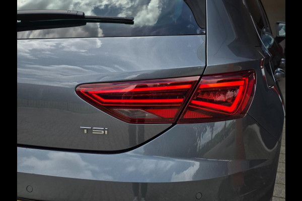 Seat Leon 1.4 EcoTSI Xcellence / CARPLAY / KEYLESS / SFEERVERL. / P.SENSOR V+A / CRUISE / ALL-SEASON / ISOFIX / RESERVEB. / 6-BAK!