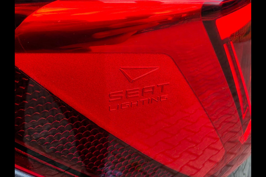 Seat Leon 1.4 EcoTSI Xcellence / CARPLAY / KEYLESS / SFEERVERL. / P.SENSOR V+A / CRUISE / ALL-SEASON / ISOFIX / RESERVEB. / 6-BAK!