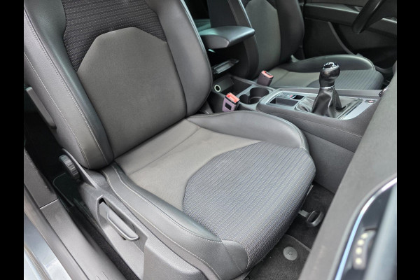 Seat Leon 1.4 EcoTSI Xcellence / CARPLAY / KEYLESS / SFEERVERL. / P.SENSOR V+A / CRUISE / ALL-SEASON / ISOFIX / RESERVEB. / 6-BAK!