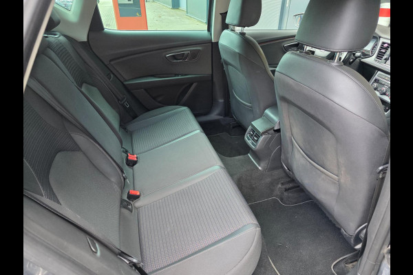 Seat Leon 1.4 EcoTSI Xcellence / CARPLAY / KEYLESS / SFEERVERL. / P.SENSOR V+A / CRUISE / ALL-SEASON / ISOFIX / RESERVEB. / 6-BAK!