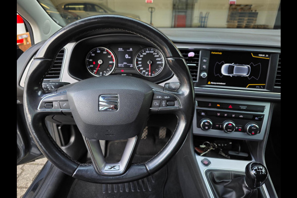 Seat Leon 1.4 EcoTSI Xcellence / CARPLAY / KEYLESS / SFEERVERL. / P.SENSOR V+A / CRUISE / ALL-SEASON / ISOFIX / RESERVEB. / 6-BAK!