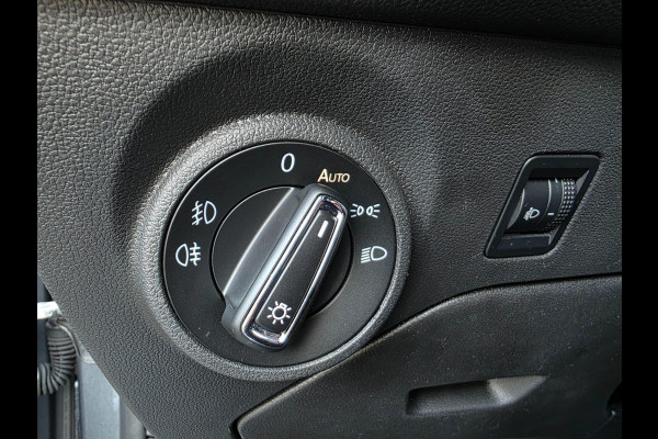 Seat Leon 1.4 EcoTSI Xcellence / CARPLAY / KEYLESS / SFEERVERL. / P.SENSOR V+A / CRUISE / ALL-SEASON / ISOFIX / RESERVEB. / 6-BAK!