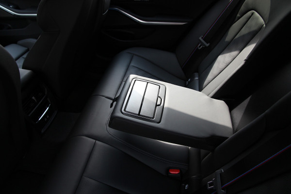 BMW 3 Serie Touring M3 xDrive Competition | Individual | Carbon | M-Driver Package | BTW