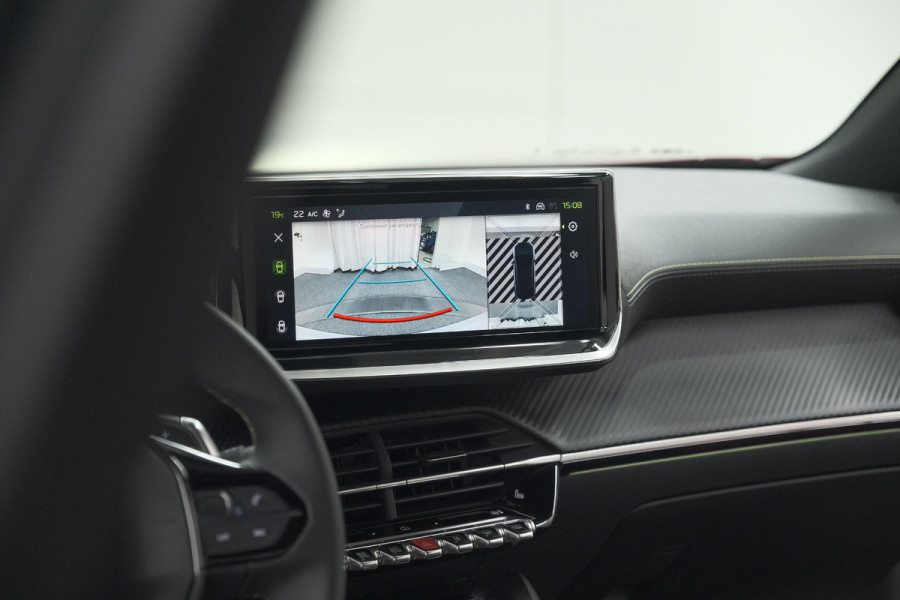 Peugeot 2008 PureTech 130 EAT8 GT | 360 Camera | Adaptieve Cruise Control | Dodehoekdetectie | Apple Carplay