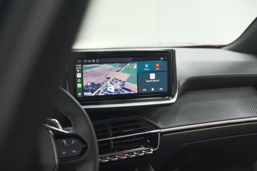 Peugeot 2008 PureTech 130 EAT8 GT | 360 Camera | Adaptieve Cruise Control | Dodehoekdetectie | Apple Carplay