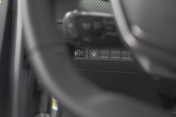Peugeot 2008 Hybrid 136 e-DSC6 Allure | 360 Camera | Adaptieve Cruise Control | Dodehoekdetectie | Navigatie