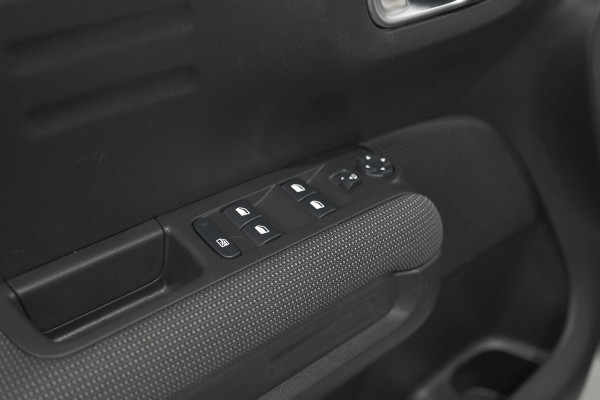 Citroën C3 Aircross PureTech 110 S&S Feel | Trekhaak | Parkeersensoren | Apple Carplay | Navigatie
