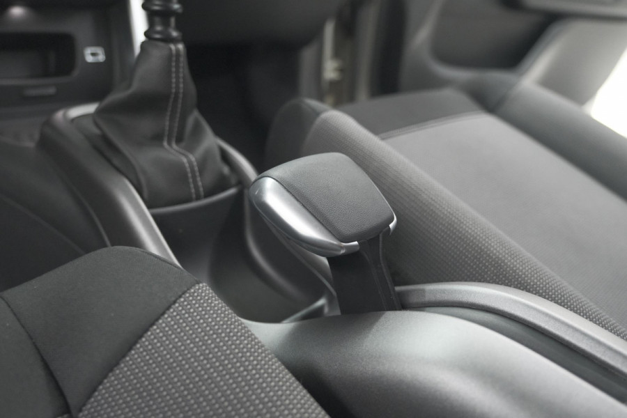 Citroën C3 Aircross PureTech 110 S&S Feel | Trekhaak | Parkeersensoren | Apple Carplay | Navigatie