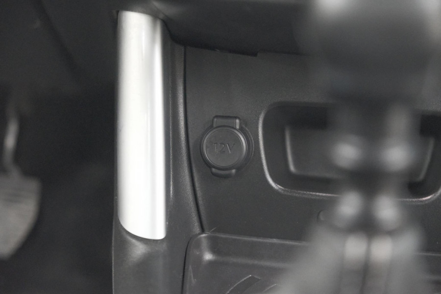 Citroën C3 Aircross PureTech 110 S&S Feel | Trekhaak | Parkeersensoren | Apple Carplay | Navigatie