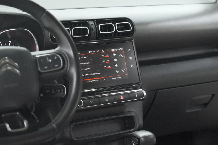 Citroën C3 Aircross PureTech 110 S&S Feel | Trekhaak | Parkeersensoren | Apple Carplay | Navigatie