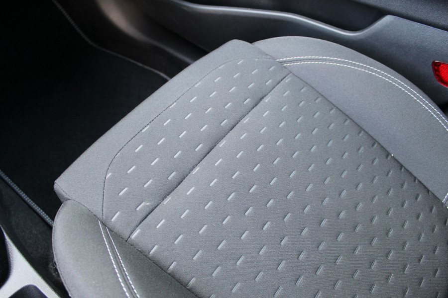 Ford Puma 1.0 EcoBoost Hybrid Titanium | Trekhaak | 360 Camera |  BLIS | Navigatie | Winterpack