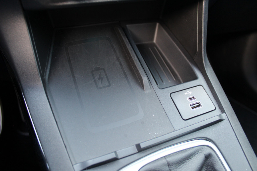 Ford Puma 1.0 EcoBoost Hybrid Titanium | Trekhaak | 360 Camera |  BLIS | Navigatie | Winterpack