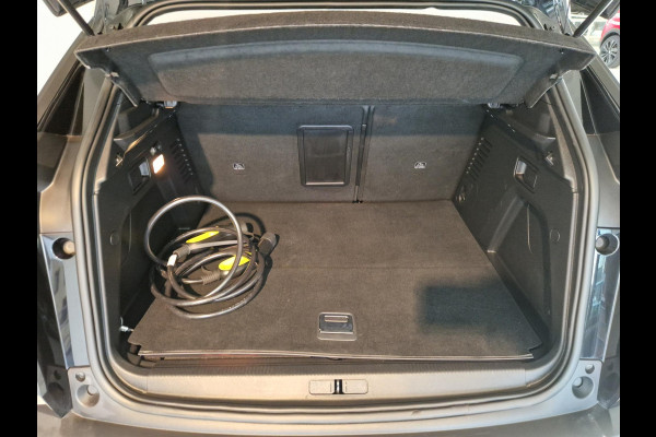 Peugeot 3008 1.6 Plug-in-Hybrid 225pk Allure Automaat | Navigatie | Achteruitrijcamera | Cruise Control | Apple Carplay/Android Auto