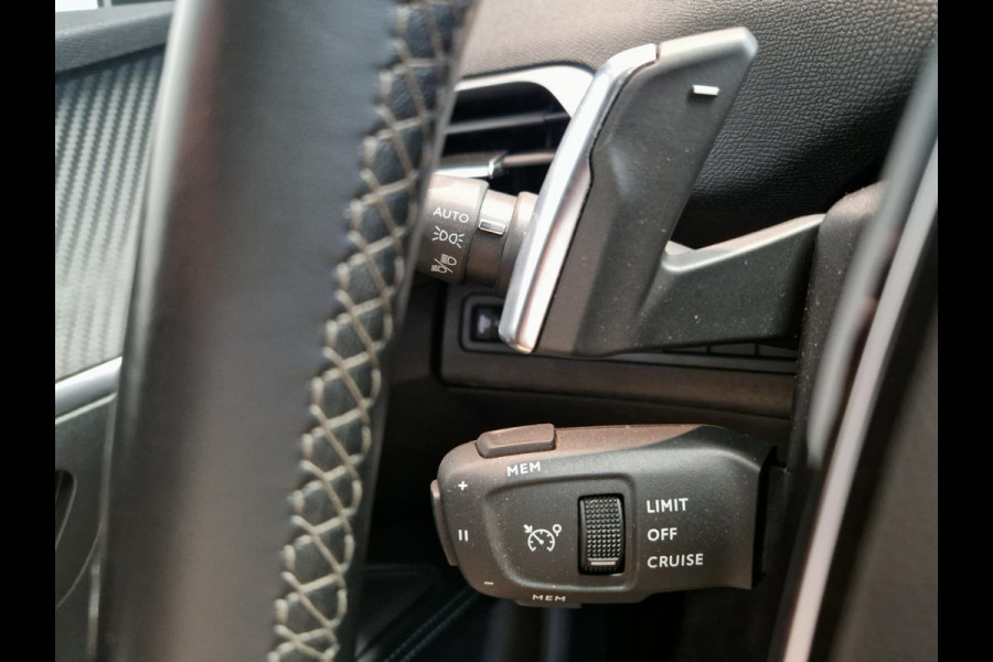 Peugeot 3008 1.6 Plug-in-Hybrid 225pk Allure Automaat | Navigatie | Achteruitrijcamera | Cruise Control | Apple Carplay/Android Auto