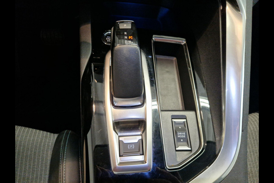 Peugeot 3008 1.6 Plug-in-Hybrid 225pk Allure Automaat | Navigatie | Achteruitrijcamera | Cruise Control | Apple Carplay/Android Auto
