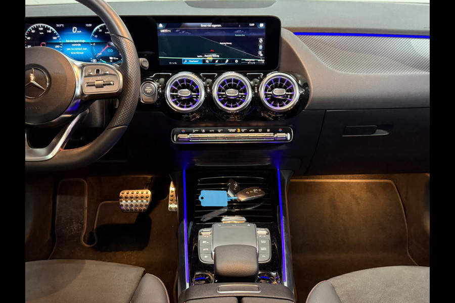 Mercedes-Benz GLA 250 e AMG Line | Pano | Nightpakket | Adaptive Cruise | Matrix LED | 360 camera