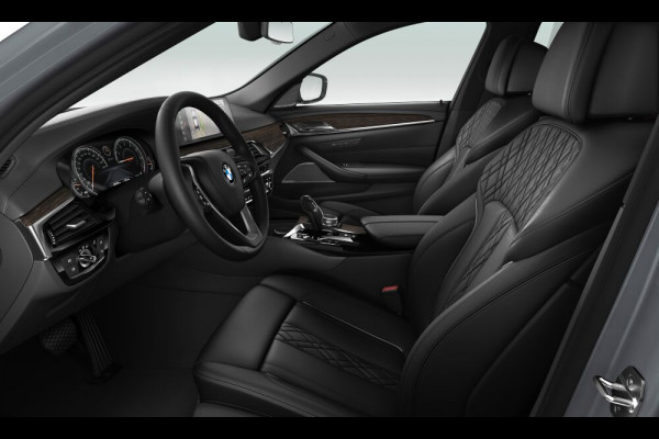 BMW 5 Serie 540i Luxury Line - Dak - Adaptive Drive - Head-Up - ACC - Standkachel - Harman Kardon