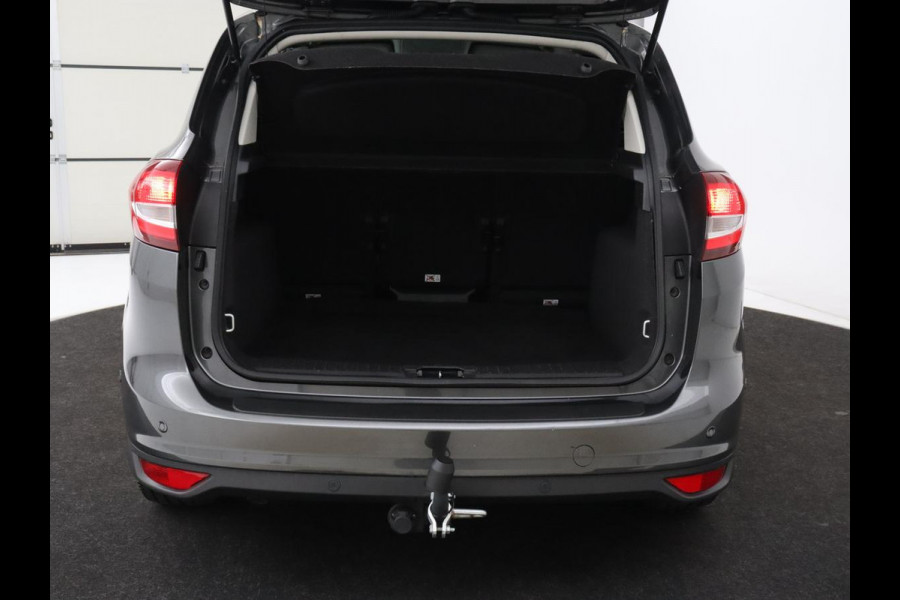Ford C-MAX 1.5 TDCi Titanium | Carplay | Trekhaak | Navigatie | Verwarmde voorruit | Climate control | Keyless | Parkeerhulp | Cruise control