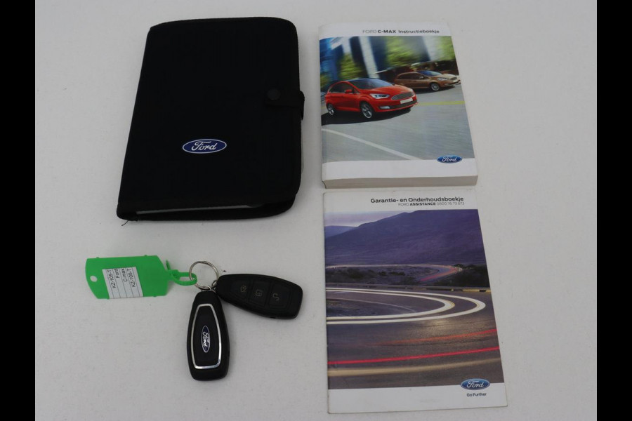 Ford C-MAX 1.5 TDCi Titanium | Carplay | Trekhaak | Navigatie | Verwarmde voorruit | Climate control | Keyless | Parkeerhulp | Cruise control