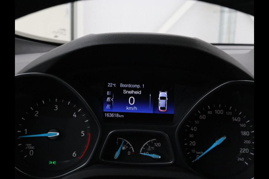 Ford C-MAX 1.5 TDCi Titanium | Carplay | Trekhaak | Navigatie | Verwarmde voorruit | Climate control | Keyless | Parkeerhulp | Cruise control
