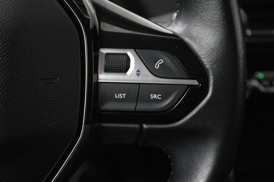 Peugeot 208 1.2 PureTech Blue Lease Active (PARKEERSENSOREN, NAVIGATIE, BLUETOOTH, NL-AUTO, GOED ONDERHOUDEN)