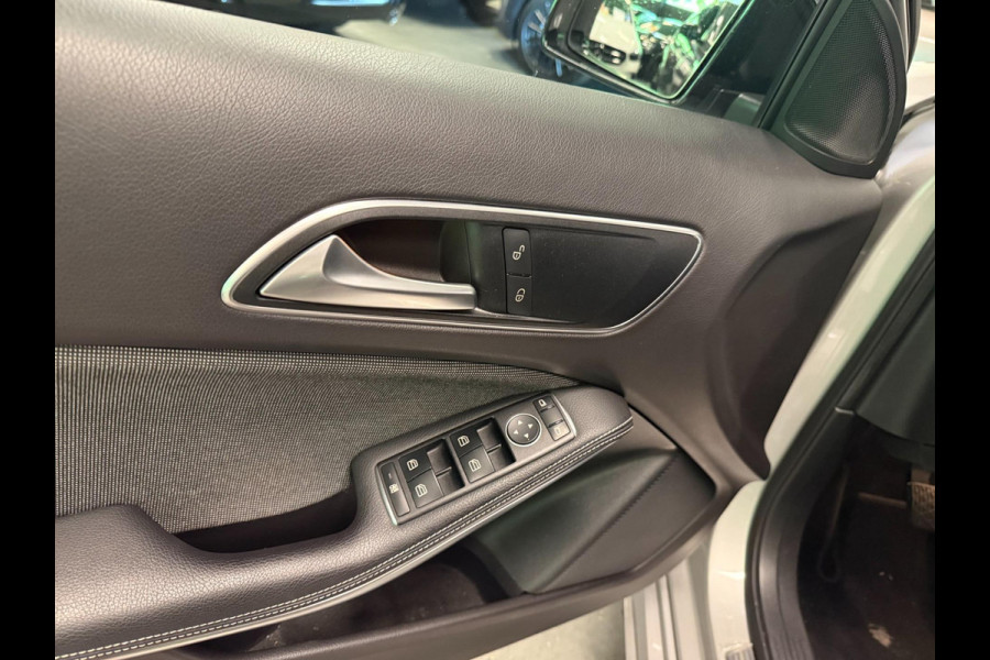 Mercedes-Benz A-Klasse 160 AMG SPORT-EDITION PANO/LED/NAVI/PDC/ECC/CRUISE///