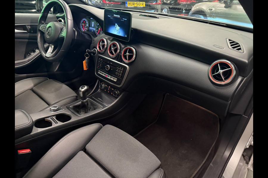 Mercedes-Benz A-Klasse 160 AMG SPORT-EDITION PANO/LED/NAVI/PDC/ECC/CRUISE///