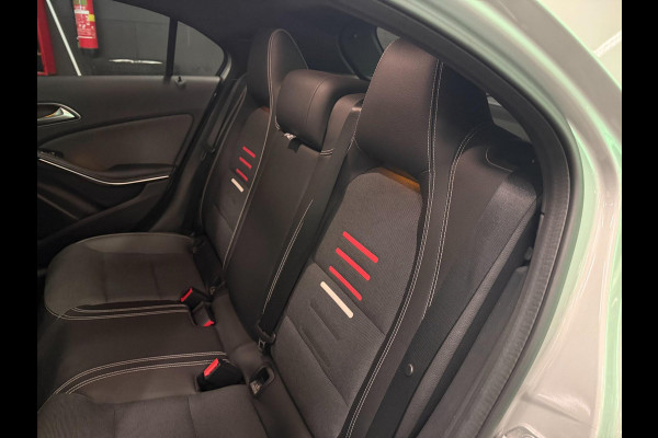 Mercedes-Benz A-Klasse 160 AMG SPORT-EDITION PANO/LED/NAVI/PDC/ECC/CRUISE///