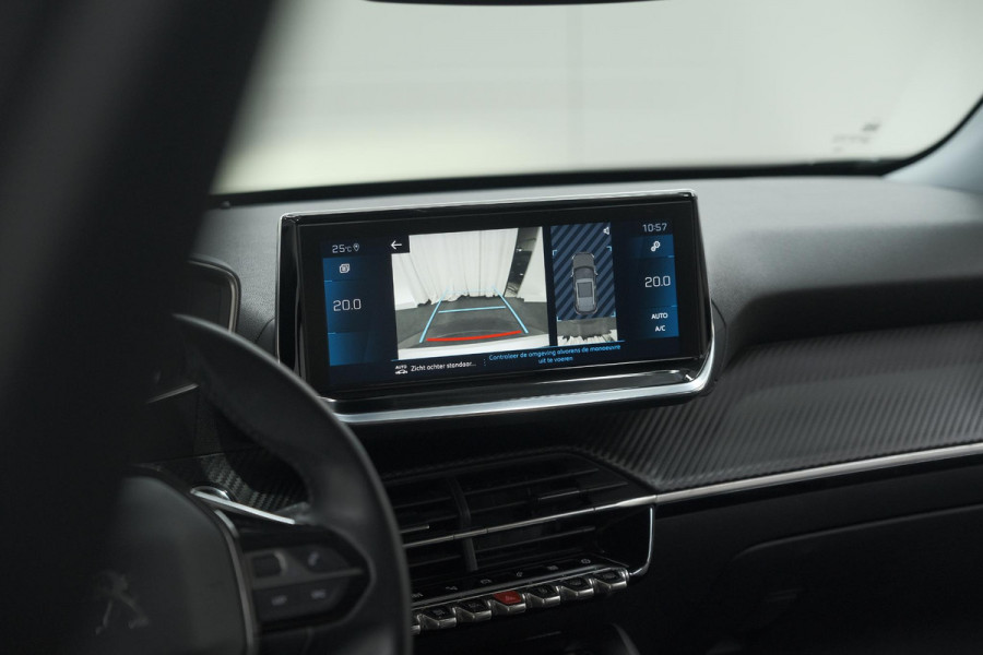 Peugeot 2008 PureTech 130 Allure | Camera | Apple Carplay | Navigatie | Parkeersensoren | 18 Inch Lichtmetalen Velgen