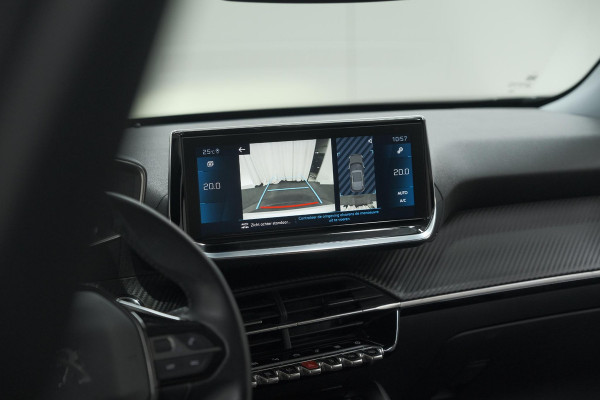 Peugeot 2008 PureTech 130 Allure | Camera | Apple Carplay | Navigatie | Parkeersensoren | 18 Inch Lichtmetalen Velgen