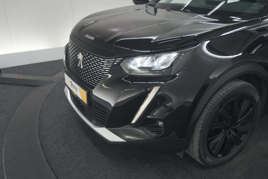 Peugeot 2008 PureTech 130 Allure | Camera | Apple Carplay | Navigatie | Parkeersensoren | 18 Inch Lichtmetalen Velgen