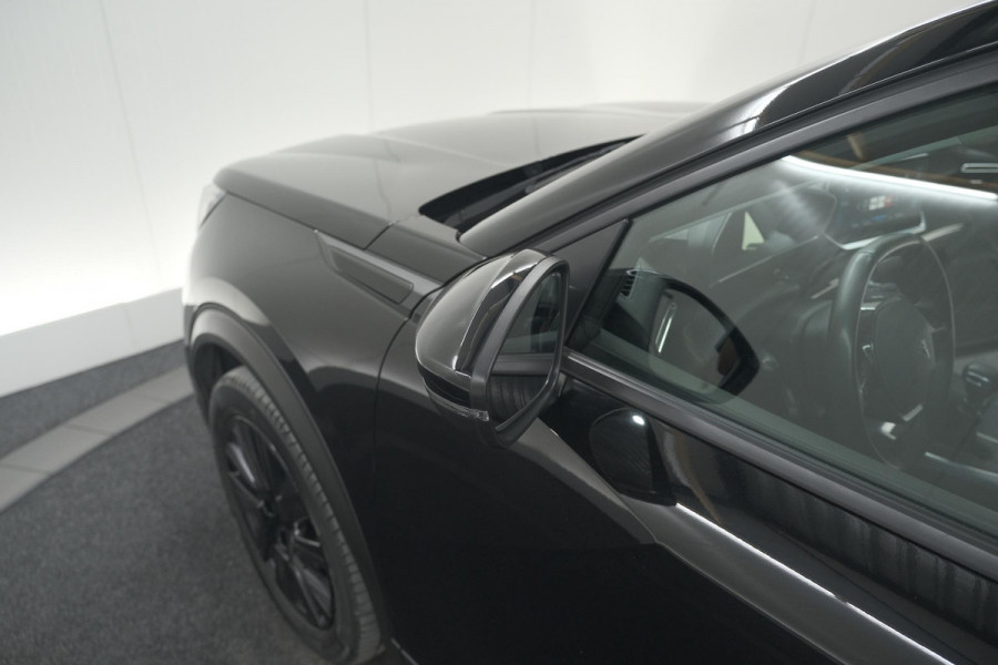 Peugeot 2008 PureTech 130 Allure | Camera | Apple Carplay | Navigatie | Parkeersensoren | 18 Inch Lichtmetalen Velgen
