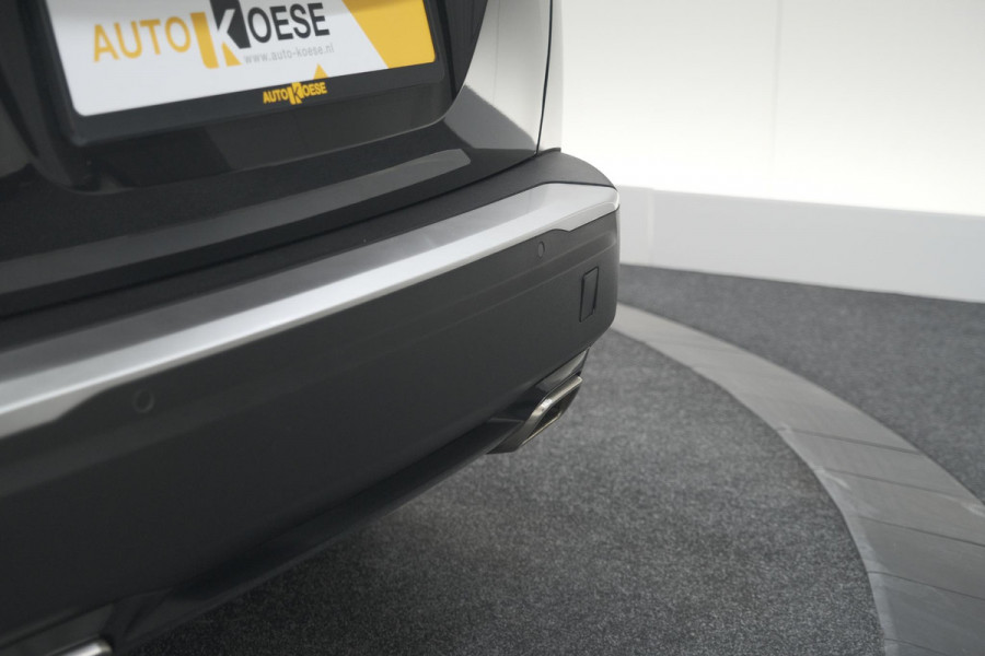 Peugeot 2008 PureTech 130 Allure | Camera | Apple Carplay | Navigatie | Parkeersensoren | 18 Inch Lichtmetalen Velgen
