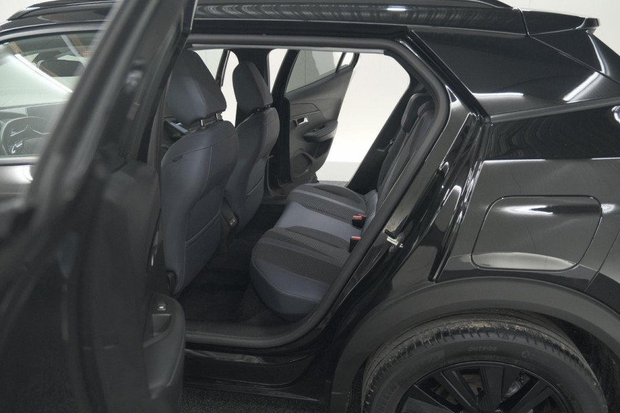 Peugeot 2008 PureTech 130 Allure | Camera | Apple Carplay | Navigatie | Parkeersensoren | 18 Inch Lichtmetalen Velgen