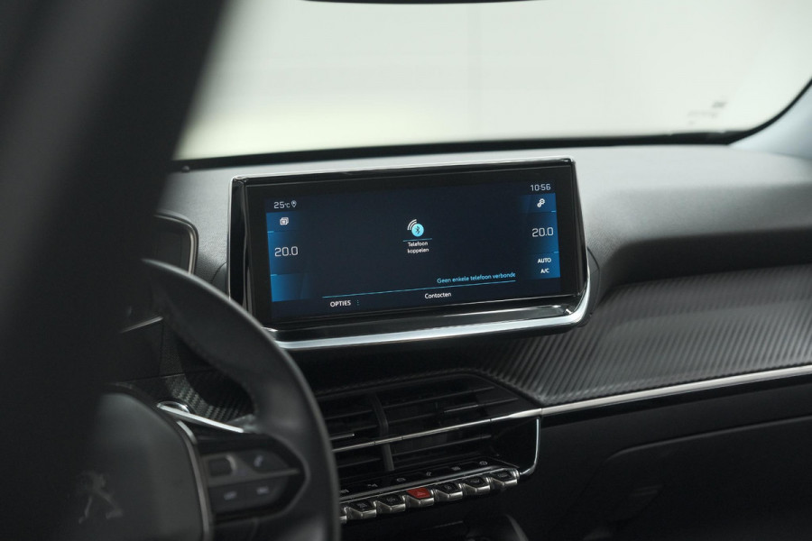 Peugeot 2008 PureTech 130 Allure | Camera | Apple Carplay | Navigatie | Parkeersensoren | 18 Inch Lichtmetalen Velgen