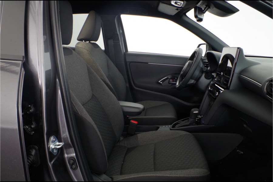 Toyota Yaris Cross 1.5 Hybrid 130pk Teamplayer Design > Marlin Grijs / navigatie... | 4683 |