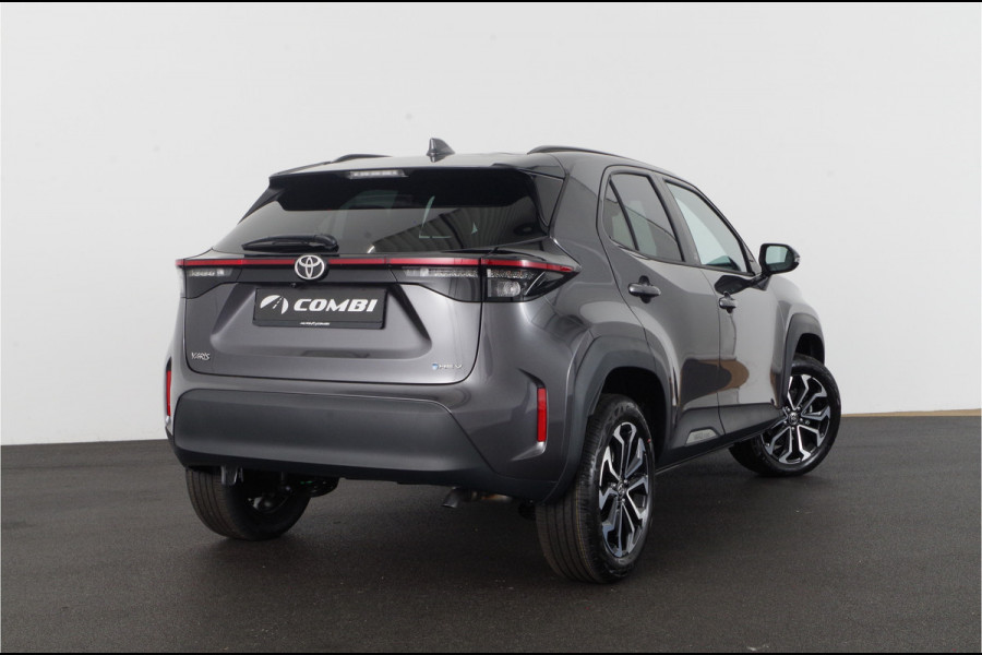Toyota Yaris Cross 1.5 Hybrid 130pk Teamplayer Design > Marlin Grijs / navigatie... | 4683 |