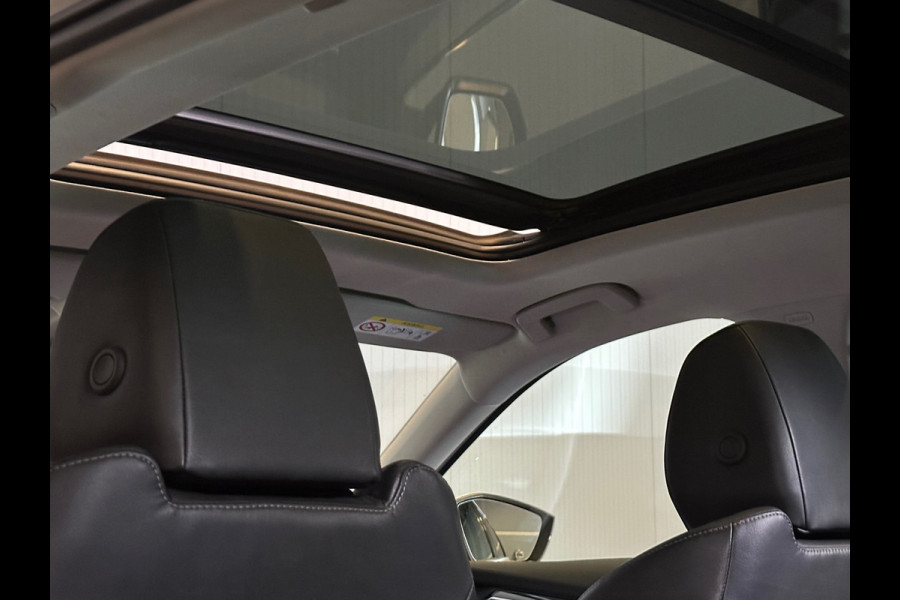 Škoda Octavia Combi 1.0 e-TSI Business Edition Plus PANO / LEER / SFEERVERL