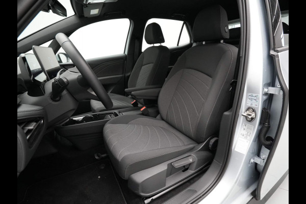 Volkswagen ID.3 Pure Oranje Edition 52 kWh 170pk Navi via app Acc Pdc Clima 245