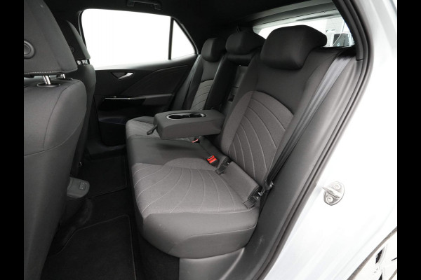 Volkswagen ID.3 Pure Oranje Edition 52 kWh 170pk Navi via app Acc Pdc Clima 245