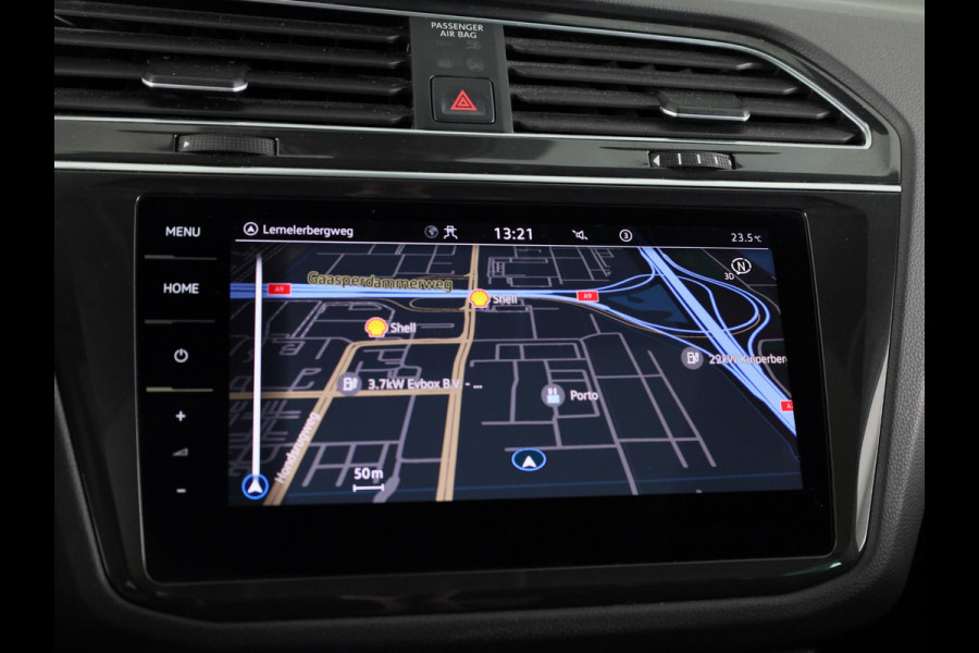 Volkswagen Tiguan 1.4 TSI eHybrid Elegance 245 pk Automaat (DSG) | Navigatie | Panoramadak | Elektr. trekhaak | Parkeersensoren (Park assist) | Rondomzicht camera | Matrix LED koplampen |