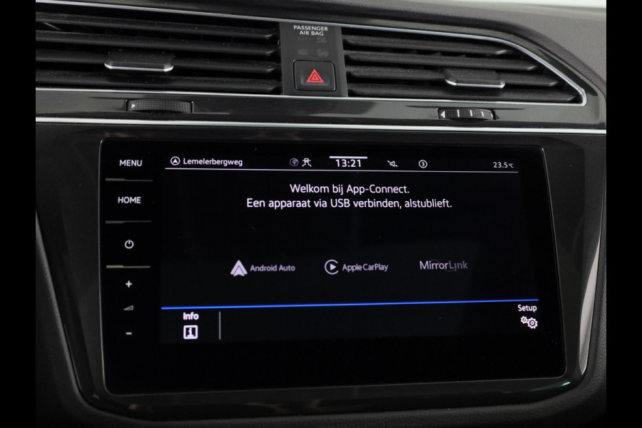 Volkswagen Tiguan 1.4 TSI eHybrid Elegance 245 pk Automaat (DSG) | Navigatie | Panoramadak | Elektr. trekhaak | Parkeersensoren (Park assist) | Rondomzicht camera | Matrix LED koplampen |