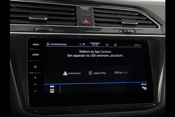 Volkswagen Tiguan 1.4 TSI eHybrid Elegance 245 pk Automaat (DSG) | Navigatie | Panoramadak | Elektr. trekhaak | Parkeersensoren (Park assist) | Rondomzicht camera | Matrix LED koplampen |