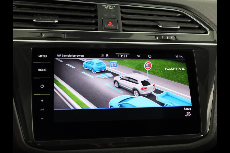 Volkswagen Tiguan 1.4 TSI eHybrid Elegance 245 pk Automaat (DSG) | Navigatie | Panoramadak | Elektr. trekhaak | Parkeersensoren (Park assist) | Rondomzicht camera | Matrix LED koplampen |